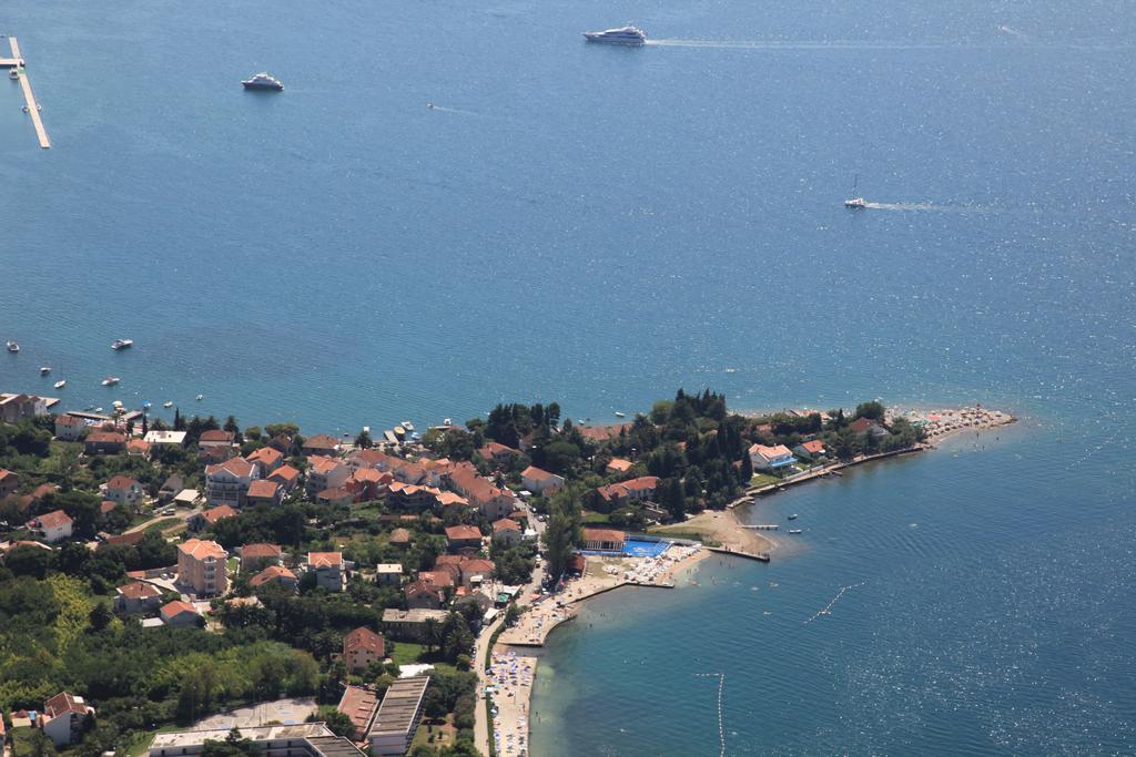 Apartments Lanterna Tivat Luaran gambar